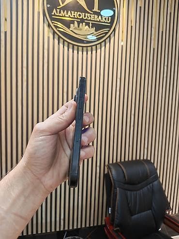philips xenium 9@9h: IPhone 16 Pro, 128 GB, Black Titanium, Zəmanət, Simsiz şarj, Face ID — 7
