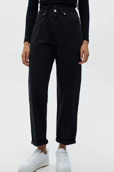 Pull&Bear cins 34 ölçü.17 ✅azn. 55 ə alınıb. Beli rezinlidir