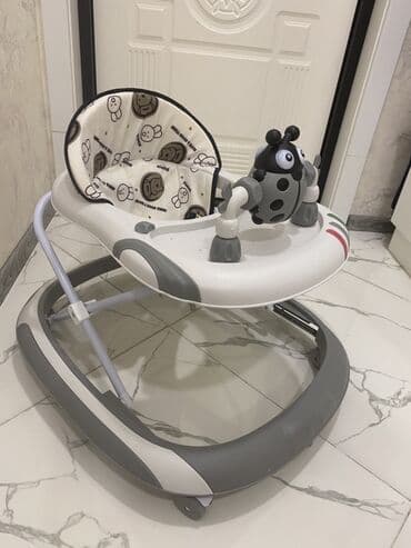 Tibbi maskalar: Uşaq gəzdirəni / yerişi öyrədici - Rəng: ağ‑boz - Yumşaq oturacaq — 2