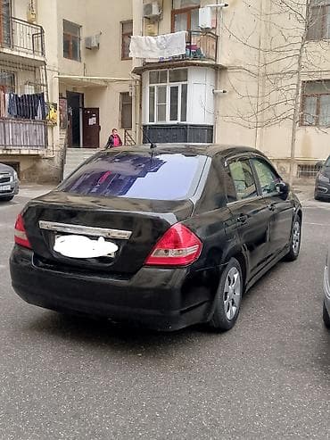 Nissan: Nissan Tiida: 1.6 л | 2007 г. Седан — 3