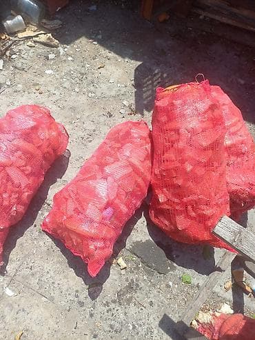 hasar setka: Qırmızı tor kisələrdə doğranmış odun - Məhsul: Ocaqlar, manqallar və — 2