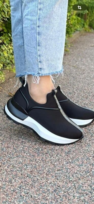 женские белые кроссовки: Размер: 38, цвет - Черный, Новый — 7