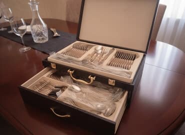 Mətbəx aksesuarları: Salam Röyal Qalerı firmasına aid qawıq 72parça ümumi dəst satılır. 24 — 2