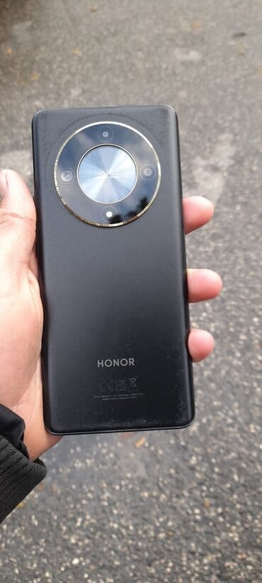 телефон флай металлический корпус: Qara rəngdə smartfon - Tam ekranlı, nazik çərçivəli dizayn - Ön — 11