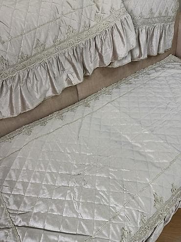 Divan üçün rəng - Gümüşü Yataq örtüyü