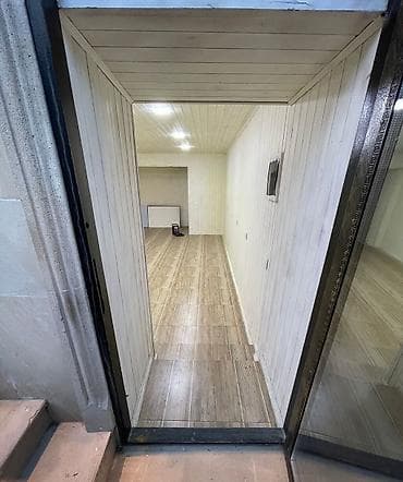 bine sovxoz: İcarəyə obyekt – şəhər mərkəzində, səkidən birbaşa girişli yarızirzəmi — 6