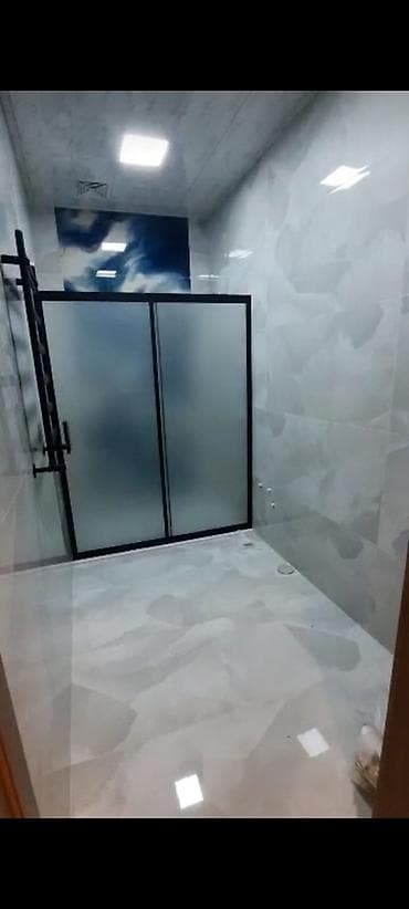 su slanki satisi: Üstü açıq kabina, Künc üçün — 7