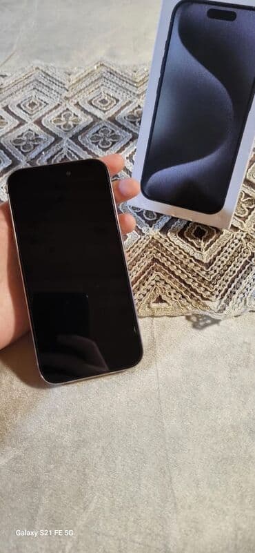 honor 70 qiymeti irşad: Məhsul: Smartfon (qutu ilə) Xüsusiyyətlər və dizayn: - Düz, metal — 3