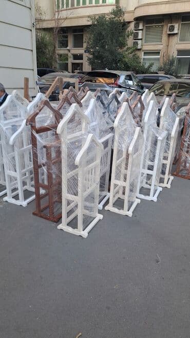 Taxta paltar asılqanı – “xizək” tipli valet stand - Material