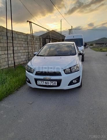 gentra fara: Chevrolet Aveo: 1.6 l | 2012 il Hetçbek — 2