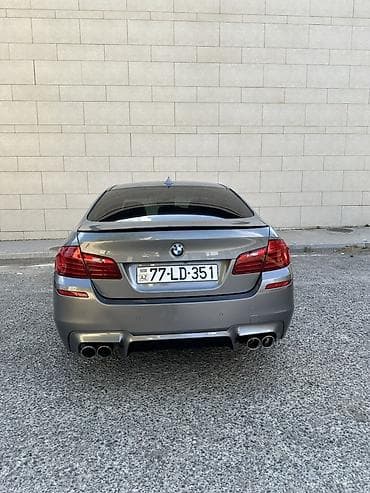 bmw 320si: BMW 5 series: 2 l | 2014 il Sedan — 8