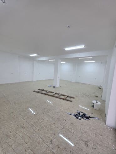 продажа и аренда домов: İcarəyə obyekt - 1-ci mərtəbədə geniş vitrinli giriş qapısı olan — 2