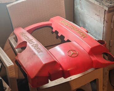 Ford: MERCEDES V8 — 2