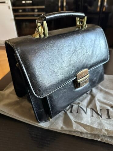 səyahət çantası: Əl çantası — 2