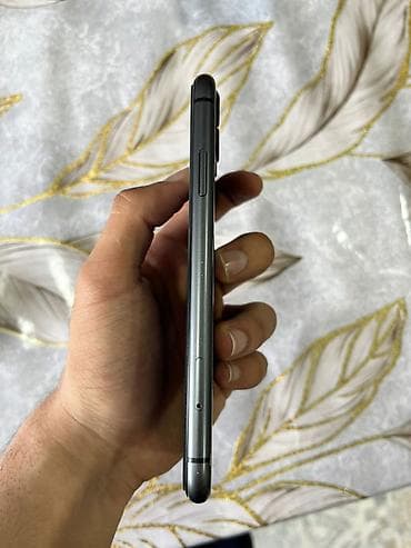 dubai nomre: IPhone 11, 128 GB, Qara, Face ID — 2