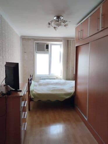 разин: Bakı, Bakıxanov qəs., 3 otaqlı, Köhnə tikili, 75 kv. m — 5