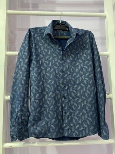 uzun koynek: Рубашка мужская. Размер L. Молодежная рубашка. В отличном состоянии — 1