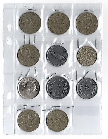 Kolleksiya üçün müxtəlif dövrlərə aid metal sikkələr toplusu Təsvir