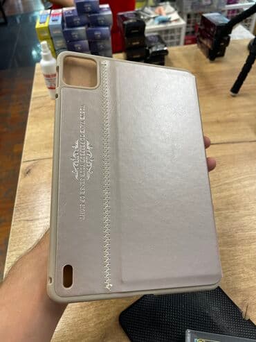 komputer cantasi: MI pad 5 / 5 pro Marka : Kaku Rəng : qara Qoruyucu Üzlük var — 1