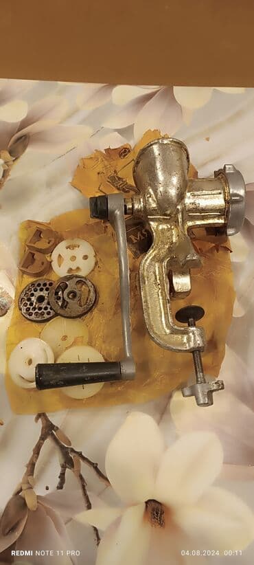 kafel kuxna ucun: Ətcəkən cemi 15 manat — 2