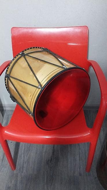 Tecili satilir 200 azn eleqe saxlayin.Adil ustanin el isidi.gozel