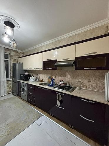 Ev və bağ: Metbex mebeli 1300 azn, tam olcusu 4.40 sm uzerinde — 1