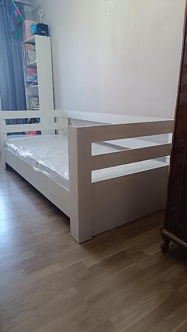 Oğlan və qız üçün, Yeni, Çarpayı, Bazalı, Matras ilə, Siyirməli