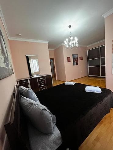 nzs kirayə ev: Bakının Ürəyində, Heyrətamiz Panoramalı Lüks Mənzil! Həm mənzil, həm — 10
