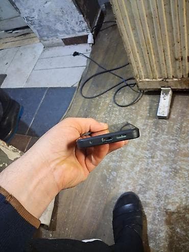 ucuz modemler: Redmi not 12 modeli idial vəzyetdə star baks temali kablosu usdundə — 1