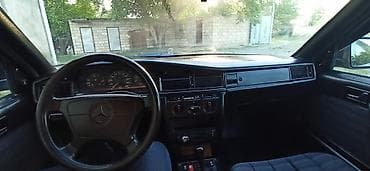 mersedes g 63: Mercedes-Benz 190 (W201): 2 l | 1991 il Sedan — 2