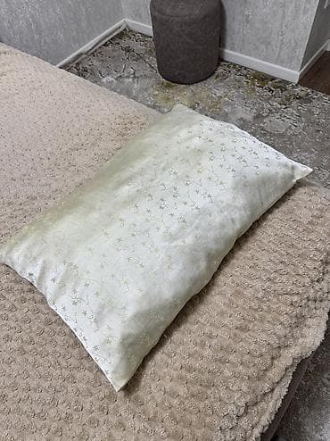 salfet qabi: Lüks salfet qutusu – 2 manat Ayaaqbılar 38 razmer - 3 manat Yastıq -3 — 2