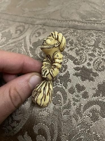 yuxuda qara muncuq gormek: Fiqur, Rezin, rəng - Bej — 5