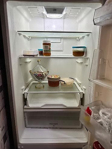 ev kamera: İşlənmiş 2 qapılı Hotpoint Ariston Soyuducu Satılır, rəng - Gümüşü — 2
