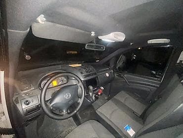mercedes 208 d: Mercedes-Benz Vito: 2.2 l | 2011 il Van/Minivan — 5