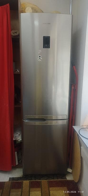 2 qapılı Samsung Soyuducu Satılır, rəng - Gümüşü