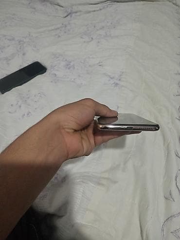 iphone 8s plus: IPhone Xs Max, 64 GB, Qızılı, Simsiz şarj — 7