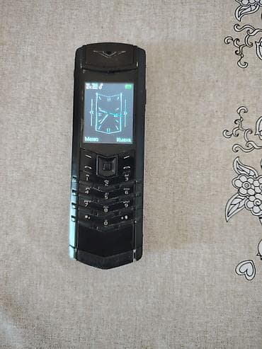Vertu < 2 GB Memory Capacity, rəng - Qara, Düyməli