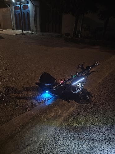 İdman və hobbi: İşlənmiş Elektrik samokat 10", 501 - 750 Vt, 36 - 45 km/s, Ünvandan götürmə — 4