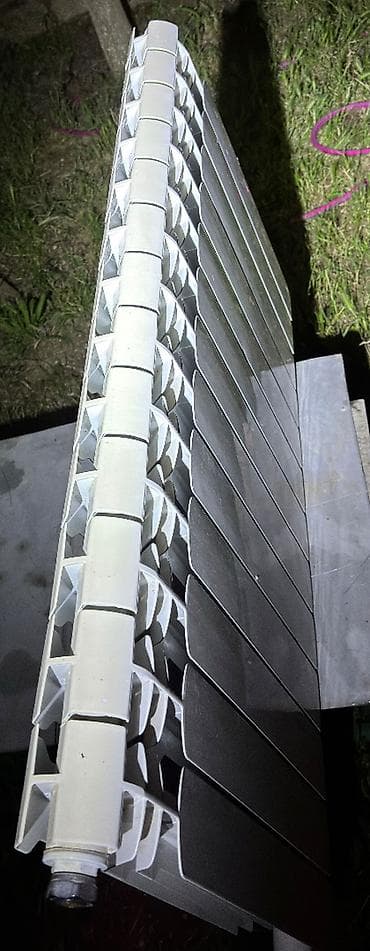 pec radiator: İşlənmiş Seksiyalı Radiator Alüminium, Ünvandan götürmə, Kredit yoxdur — 1