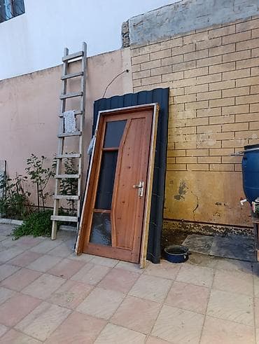 4eded qapı var təcili satılır 50azn
