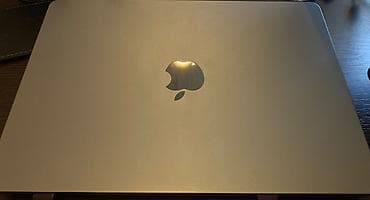 Yeni Apple MacBook, 13.3 ", Apple M3, 256 GB