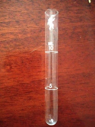 Laboratoriya üçün 2 eded (ölçülü və ölçüsüz) sınaq şüşəsi (пробирка)