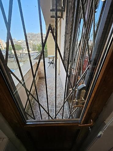 Kommersiya daşınmaz əmlakı: Nizamide Caspian plazanin yaxin yerde Team Plazada 2 Otaqlı 100 — 2
