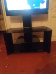 plastik suse: İşlənmiş, Düz TV altlığı, Polkalı, Şüşəli, Türkiyə — 1