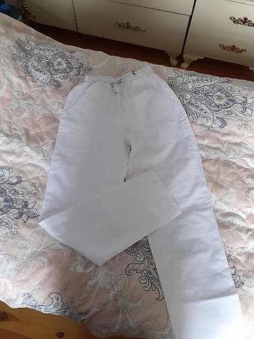 tibbi canta: Tibb üçün şalvar və xələti. Yenidir. Dəst 20 azn satılır. Sadəcə — 2