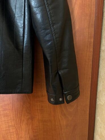 kişi dəri godəkcələr: Qara ceket/kojanka Tebii deridendir Razmeri S Geyinilməyib (razmeri — 7