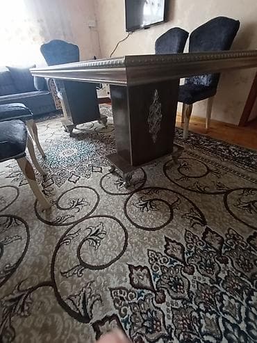 divanlar 2021: Jurnal masası, Dolab, Komod — 7