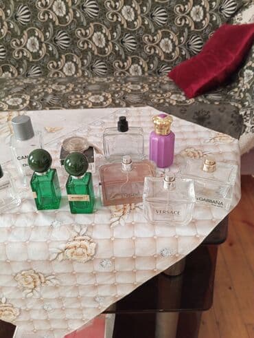 Brend ətirlər toplusu boş flakonlar hamısı bir yerdə 20m Satışda lalafo.az -da Brend ətirlər toplusu boş flakonlar hamısı bir yerdə 20m Satışda