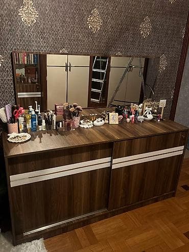 divar refleri: İşlənmiş, Güzgülü — 2