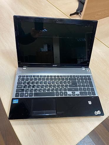 Acer noutbuk – geniş ekranlı, tam ölçülü klaviatura və böyük touchpad